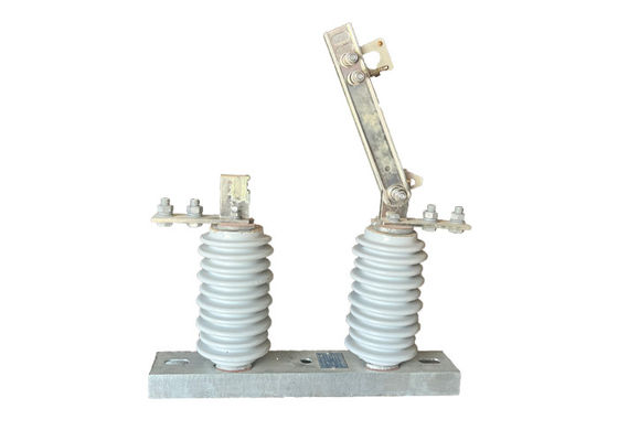 1000A उच्च वोल्टेज GW9-10 डिस्कनेक्ट स्विच 12kV आउटडोर वैक्यूम सर्किट ब्रेकर के साथ स्वचालित रूप से संचालित
