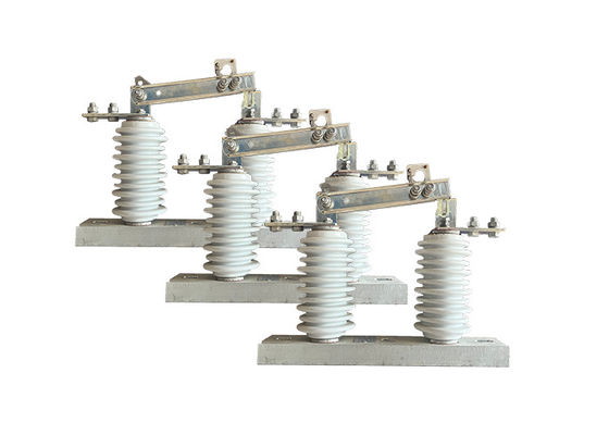 12kV 630A लोडबस्टर डिस्कनेक्ट स्विच आसान संचालन आउटडोर इस्तेमाल किया HV विद्युत अलगाव अधिकतम ऊंचाई 1000 मीटर